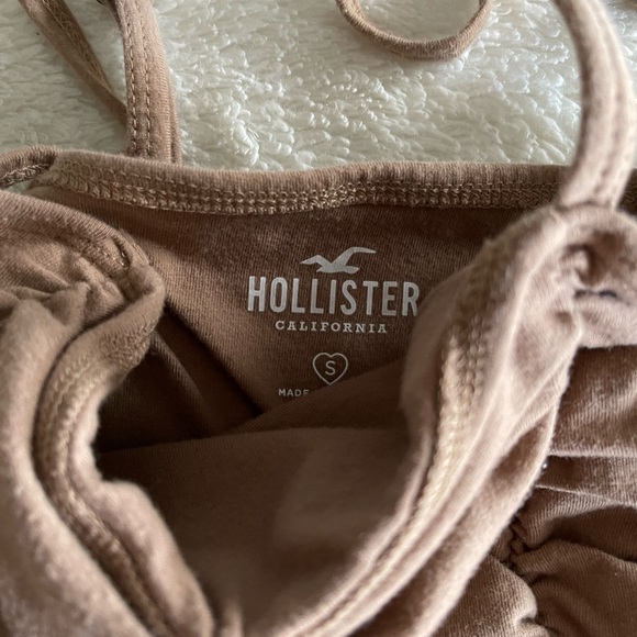 hollister scrunch top - Picture 3 of 3